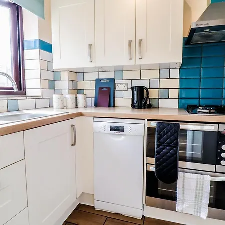 Spacious 1 Bed Flat-Free Parking Hillingdon Exterior photo