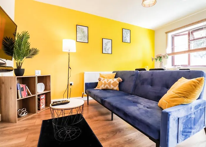 Spacious 1 Bed Flat-Free Parking