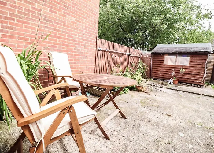 Spacious 1 Bed Flat-Free Parking