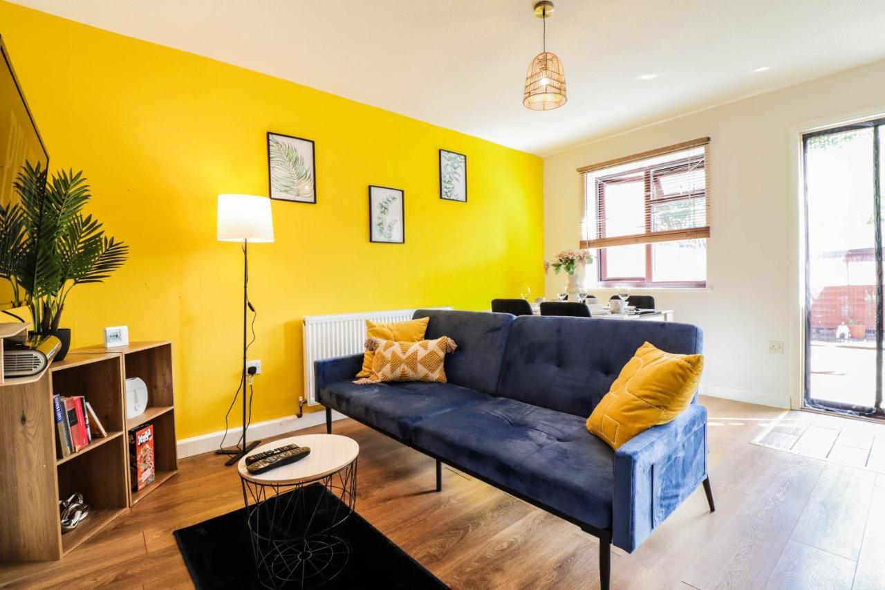 Spacious 1 Bed Flat-free Parking