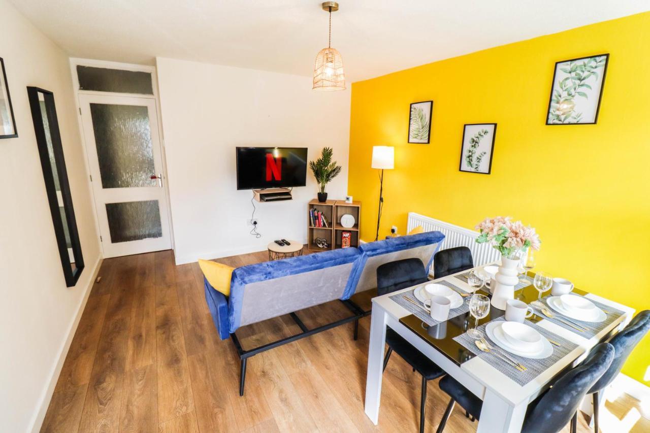 Spacious 1 Bed Flat-free Parking *