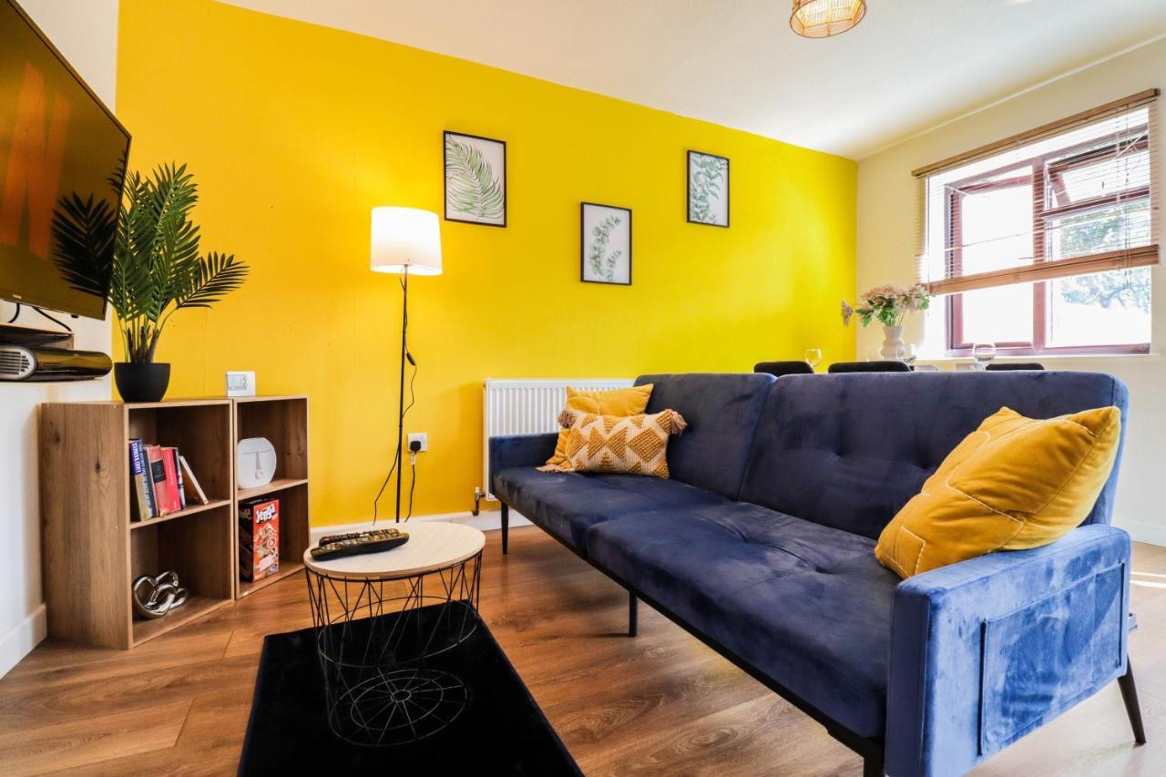 Apartment Spacious 1 Bed Flat-free Parking